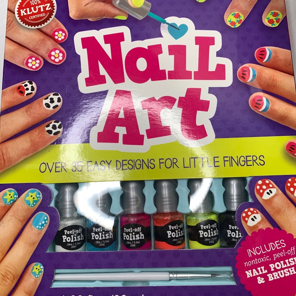 Klutz ‘NAIL ART’ book-based activity kit.